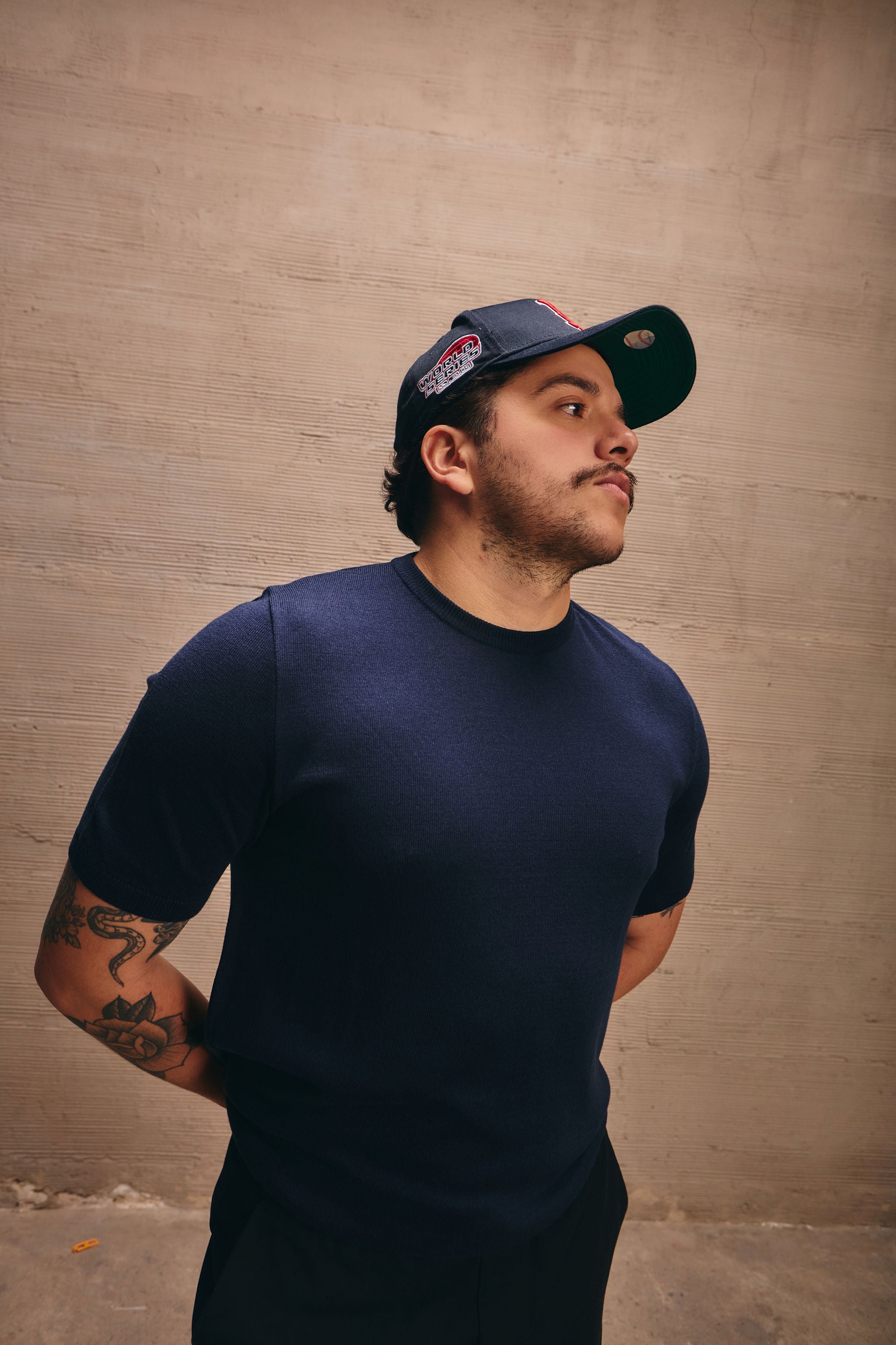 Camiseta Tejida Esencial - Hombre